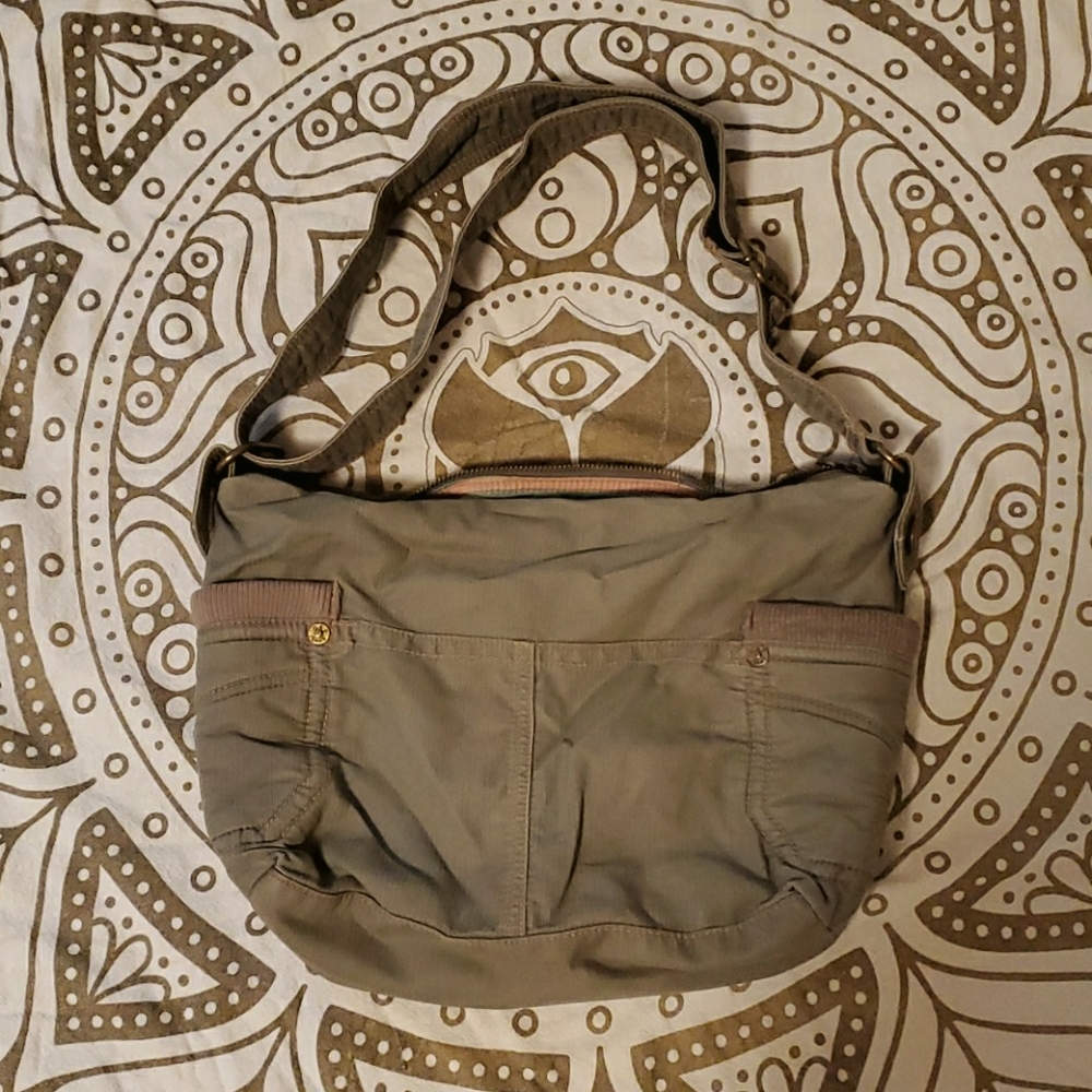 Gap army green cross bag